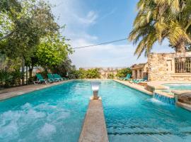 La Carrasca - Naranja，位于卡特拉尔的酒店