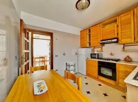 holidaycasa Leone - Con posto auto a 200mt dal Mare