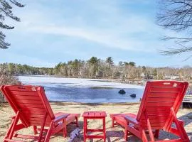 Lakeside Getaway - Lake Access & Firepit