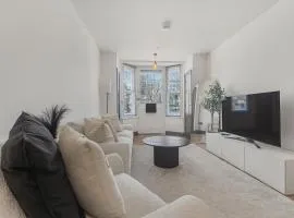 Gorgeous townhouse by the pier and Royal Pavillion Brighton