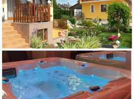 Apartman Siesta B&uuml;k - B&uuml;kf&uuml;rdő，位于比克的带热水浴缸的酒店