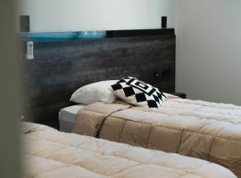 Hotel Alto Center，位于岑特纳里奥的酒店