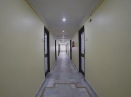 Hotel O Banyan Tree，位于库卡特帕尔莱的酒店