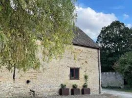 Highend Cotswold Barn near Soho Farmhouse & Daylesford