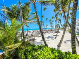 TROPICAL ADVENTURE SOL CARIBE Studios POOL SUITES Beach CLUB & SPA，位于蓬塔卡纳的酒店