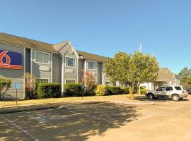 Motel 6 McAlester OK - South，位于麦卡莱斯特的酒店