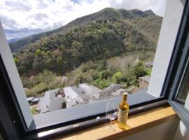 Hotel Zura，位于Seoane的酒店