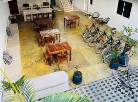 Freelance Hostel，位于图卢姆的酒店