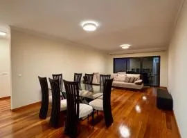 Coastal Comfort at Riverside - 4 Min to Airport!