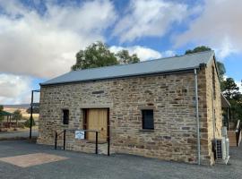 The Coach House，位于Burra的酒店