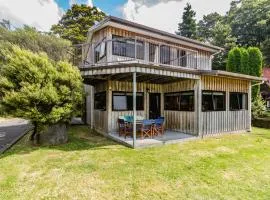 The Hut Retreat - Ohakune Holiday Home