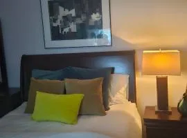Cozy Modern Stay!