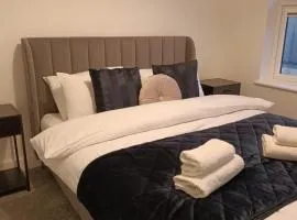 Cohost Partners 3 Bed Apartment in Warrington