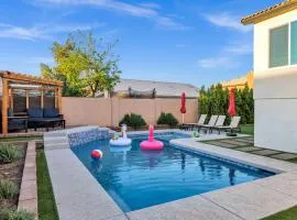 NEW! Luxe Vacation Retreat - heated pool, putting green