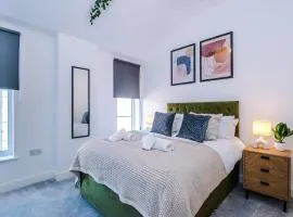 Cohost Partners Central Apartment in Warrington