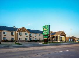 Quality Inn Dodge City，位于道奇城的酒店
