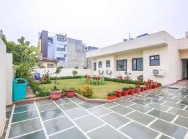 Lime Tree Studio Service Apartment Near Fortis Gurgaon