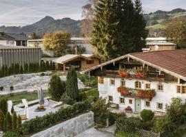 Bauernhaus-Schloss Wagrain，位于埃布斯的酒店