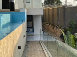 Infinity Villas 1 kingbed Studio Entebbe，位于恩德培的酒店