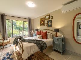 The Aloe Garden Cottage，位于霍维克的带停车场的酒店