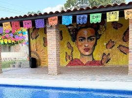 Casa con Alberca La Mexicana，位于La Calera的酒店