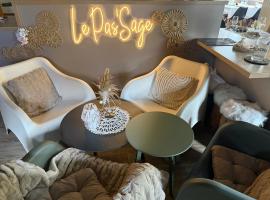 Hotel Wistub Le PasSage，位于圣玛丽欧米讷的酒店