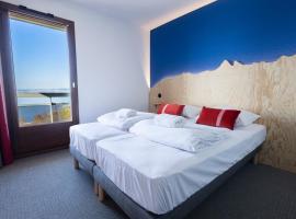 Côté Lac Hostel Evian，位于埃维昂莱班的酒店