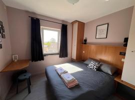 Klappoel - by Cafe Rene Borgloon，位于博尔赫隆的酒店