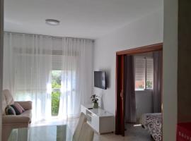 Apartamento individual con piscina