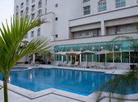 里沃利斯尔德酒店，位于韦拉克鲁斯的带泳池的酒店