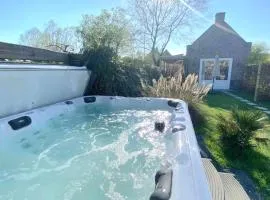 Huisje Suus, inclusief jacuzzi, kano en kajak