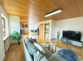 Moderne Luxus-Oase in Gailingen mit Garten, 2 Balkone, Nähe Bodensee & Rheinfall