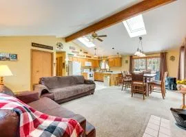 Lake Access and Game Room Cabin in Pocono Mtns