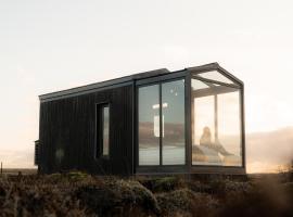 Tiny Glass lodge Experience The Nature，位于塞尔福斯的山林小屋