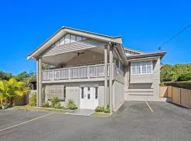 5 Bed 5 Bath Urban Getaway Ipswich Central