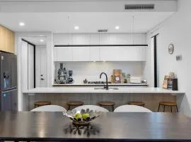 Stylish Mount Lawley Retreat Walk to Beaufort Street