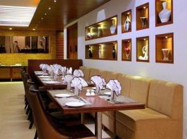 Hotel White House walking distance from Golden temple- with Parking，位于阿姆利则的酒店
