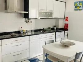 SwordFish City Center Apartment