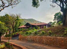 Celestial Heights Homestay，位于Kurchi的酒店