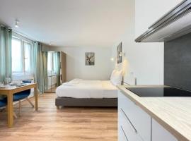 Le Cosy Corbeil Studio RER D 700 m Parking，位于科尔贝埃索讷的酒店