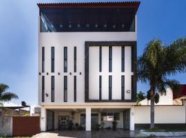 Capital O Hotel Joyma Suites, San Luis，位于圣路易斯波托西的酒店