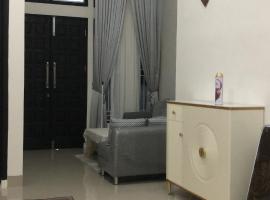 Bundarooms Homestay Mibo，位于Geutieue的酒店