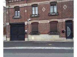 appartement de madame de souter，位于Sequedin的酒店