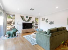 Adelaide Resort 5 Bedrooms swimming Pool，位于Burnside的酒店