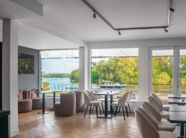 Amsterdam Lake Hotel，位于巴德胡弗多普的酒店