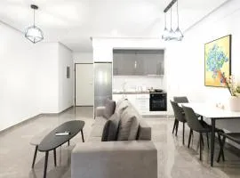 Cozy Home With Cooking Near Tram