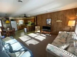 The Stanley Cottage (upstairs)