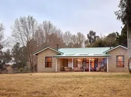 Bergview Farm Cottage by First Private Stays