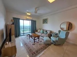 Cozy Emira Home 3 Bedrooms