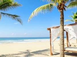 Residences at Las Palmas，位于锡瓦塔塔内霍的尊贵型酒店